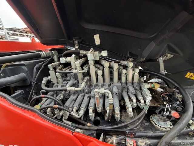 Midi excavator Kubota KX 080-4