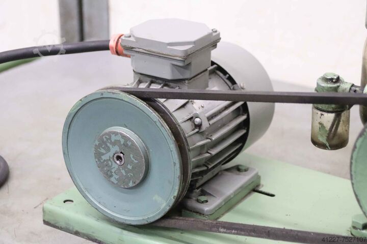 Vacuum pump Gast 1550-V2A