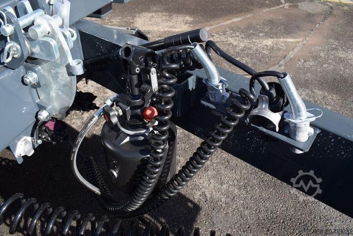 Prikolica za prijevoz automobila Gourdon PEB 111