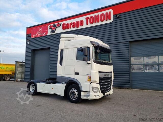 Tracteur routier standard DAF XF