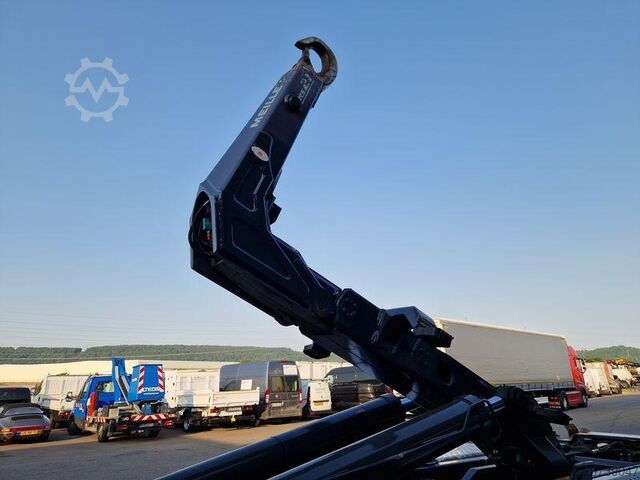 Camion benne Volvo FMX