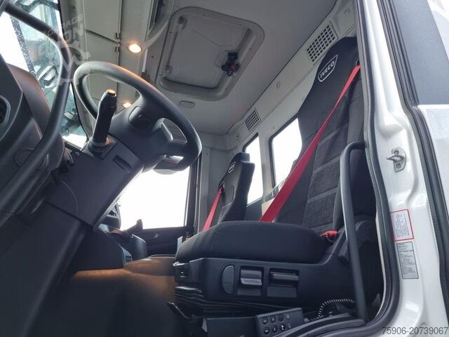 Camion benne Iveco X-WAY