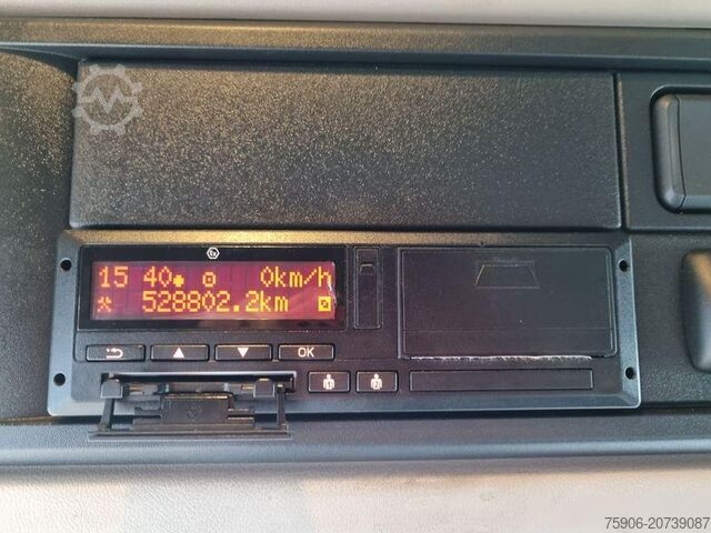 Tracteur routier standard DAF XF