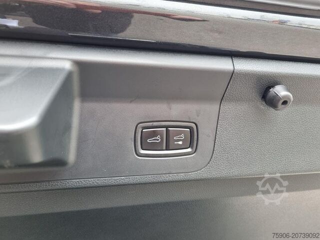 Інші комерційні транспортні засоби Porsche Panamera