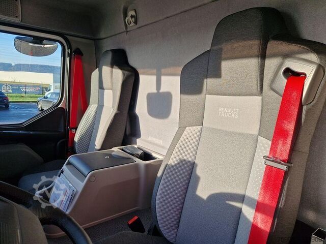 Truk kotak Renault D-Series