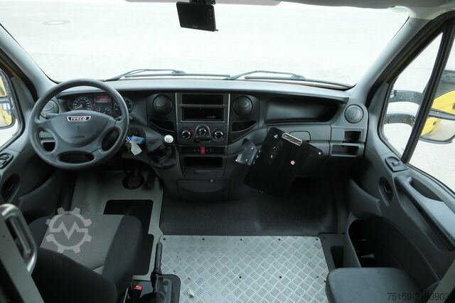 Transporter mit Koffer iveco Daily 35 S11 C30C AUTOMATIK KAMERA Regale LUFT DURCHGANG EURO-5 CoC