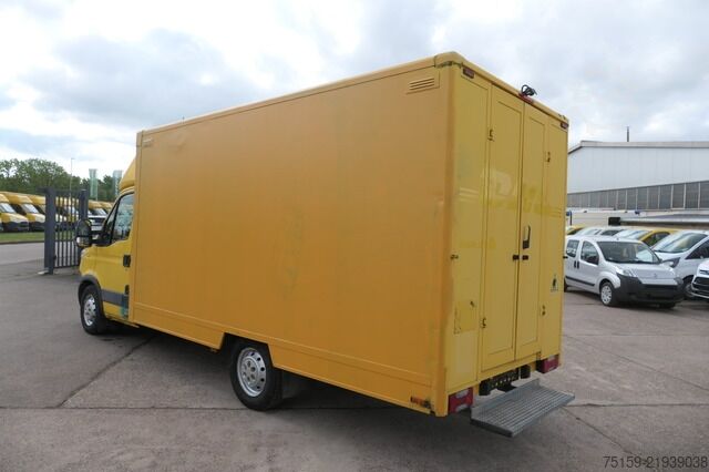 Transporter mit Koffer iveco Daily 35 S11 C30C AUTOMATIK KAMERA Regale LUFT DURCHGANG EURO-5 CoC