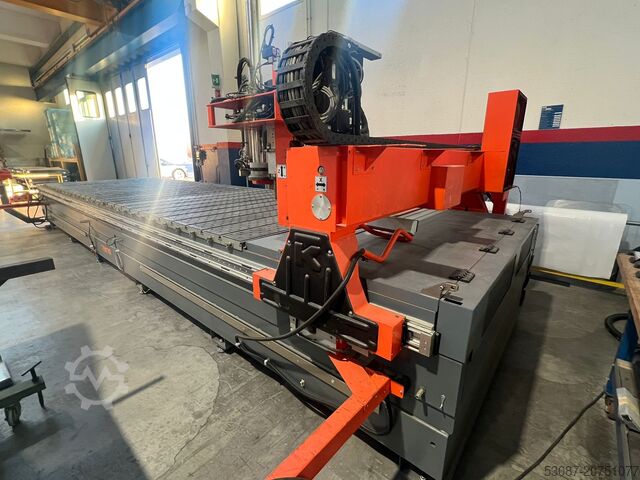 Centar za obradu aluminija Tekna TK 429 V26