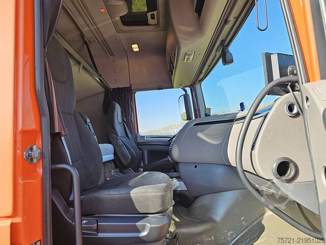 Standaard trekker DAF XF 450 SPACECAB 2X TANK