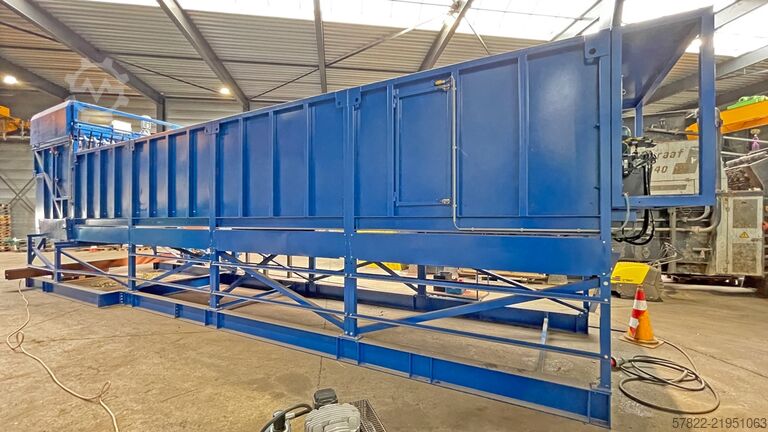 Feed hopper with hydraulic moving floor and bag opener for recyclables BRT Hartner GmbH HP5-3035