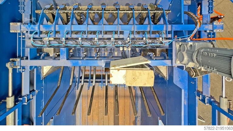 Phễu nhiệm vụ với sàn đẩy thủy lực và thiết bị xé bao BRT Hartner GmbH HP5-3035