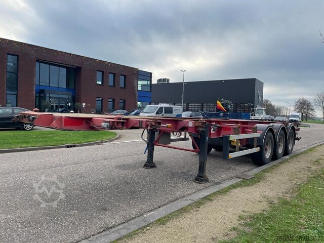 Transport av containrar Burg BPO 12 27 CCXGX 00 20/30 FT Chassis / BPW Axles...