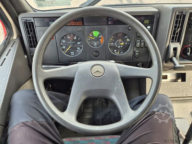 Kitas MERCEDES-BENZ 1224 AF 16/12 Löschfahrzeug 1.680l