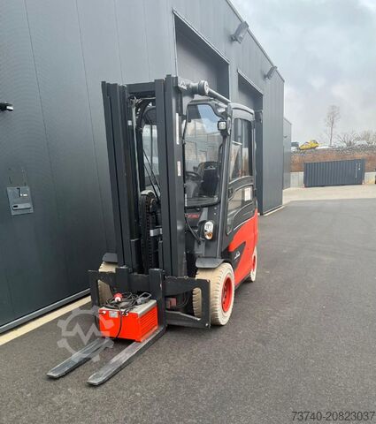 Elektrische vorkheftruck met 4 wielen Linde E50HL-01