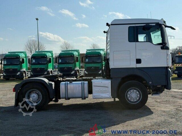 Vakio vetoauto MAN TGX 18.470 4x4 H-Drive Kipphydraulik Kühlschrank