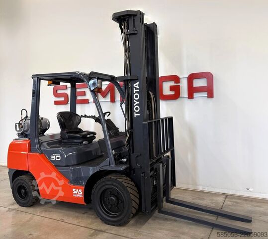 Gabelstapler Toyota 11252 - 8FGF30