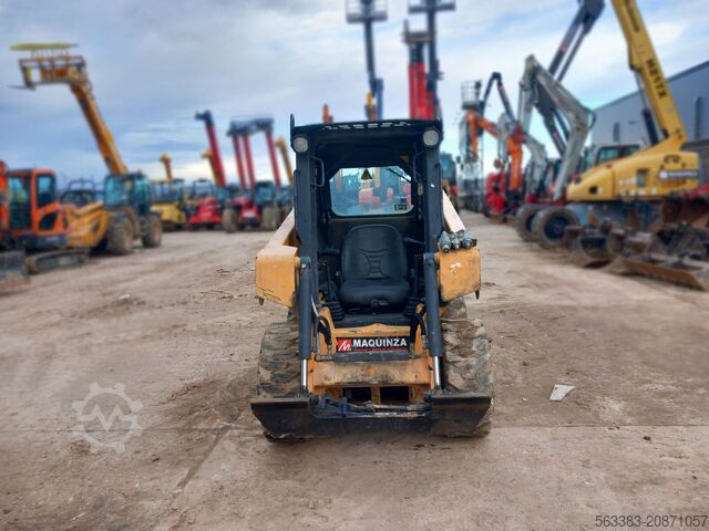 Loader Mustang 1350R