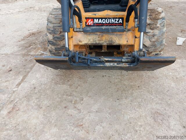 Loader Mustang 1350R