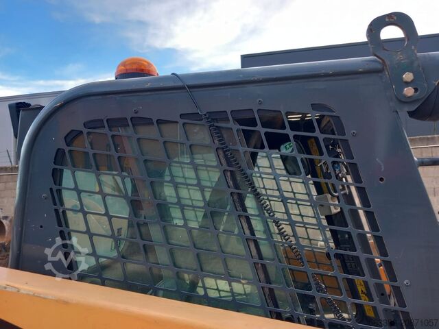 Loader Mustang 1350R