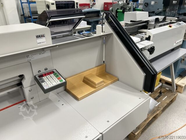 машина для різання паперу Ideal 5222 Digicut Hydraulic Guillotine