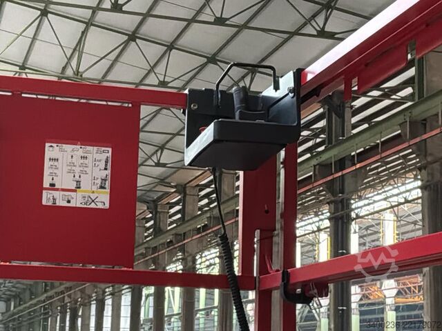 Підйомна платформа Manitou 100 SCD