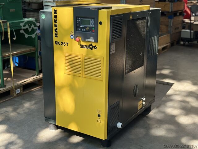 κοχλιοειδής συμπιεστής KAESER SK 25 T SFC