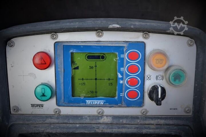 Plataforma de trabajo telescópica articulada Teupen Leo 36t As-Is, 230 V Electric Motor + Diesel, Rubb