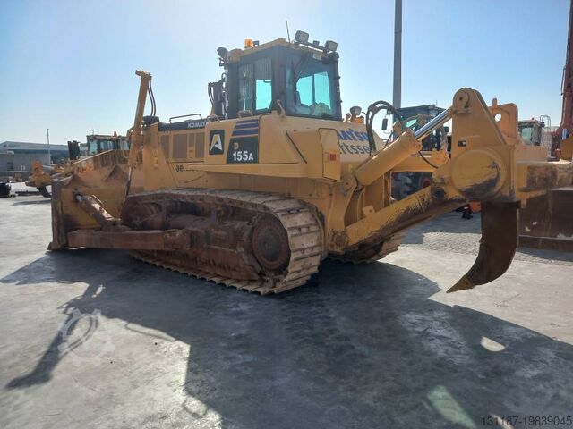 整平机 Komatsu D155-6R (4 pieces available in Abu Dhabi)