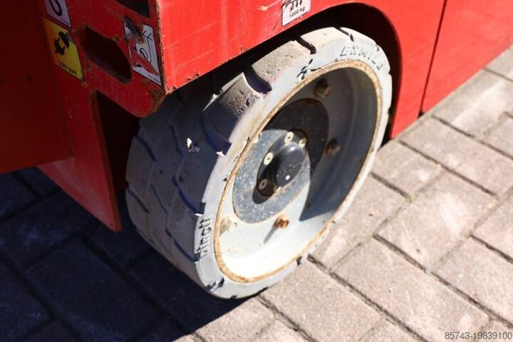Skæra lyftu Magni ES0808E Electric, 8m Working height, 380kg Capacit