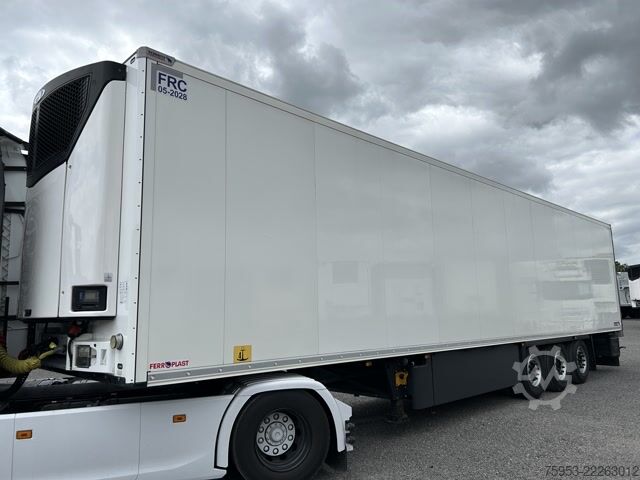 Naczepa chłodnia Schmitz Cargobull SKO 24 Rohrbahn Carrier Vector HE 19 Silent