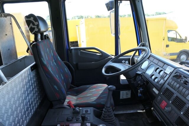 Truk dengan bodi khusus iveco FF 135 E 4x4 Gerätewagen DoKa