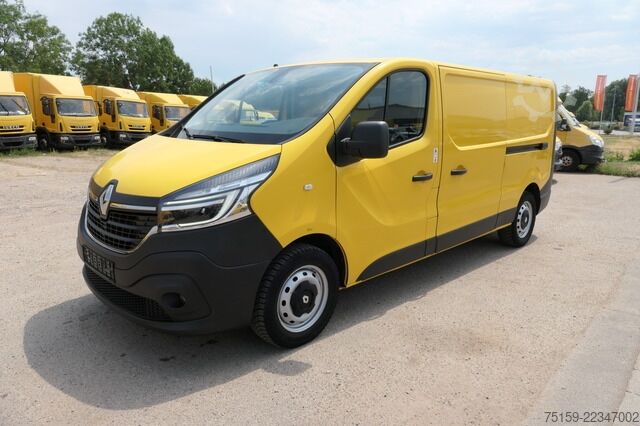 Panel kombi renault Trafic dCi 120 L2H1 3,0t Komfort