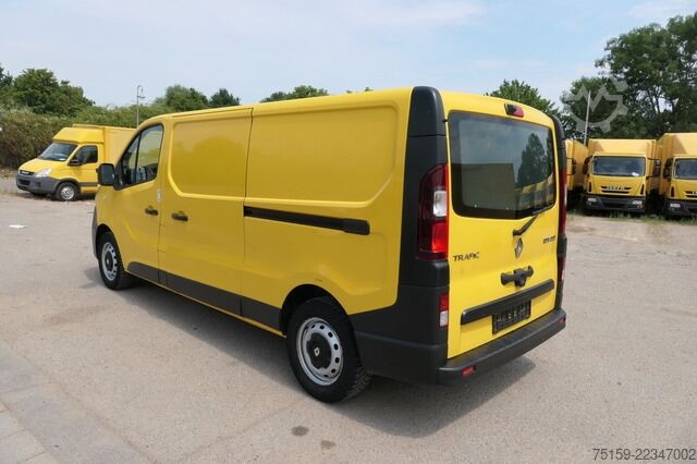 Panel kombi renault Trafic dCi 120 L2H1 3,0t Komfort