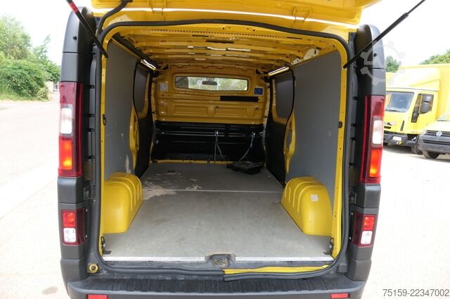 Panel kombi renault Trafic dCi 120 L2H1 3,0t Komfort