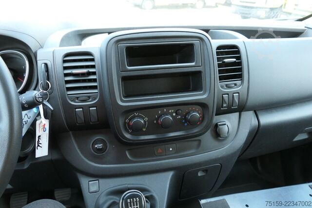 Panel kombi renault Trafic dCi 120 L2H1 3,0t Komfort