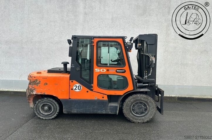 Empilhadeira diesel Doosan D50C-7