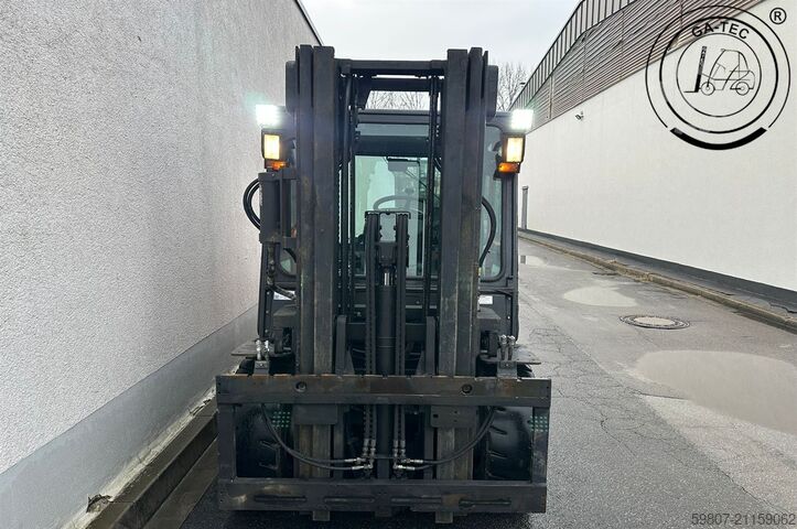Empilhadeira diesel Doosan D50C-7