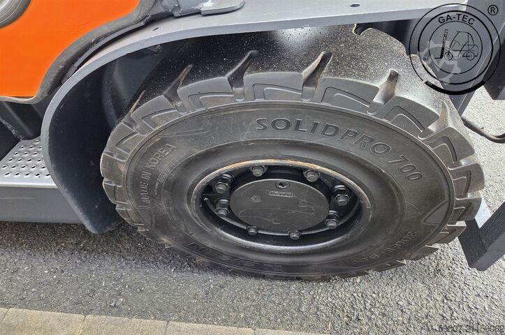 Empilhadeira diesel Doosan D50C-7