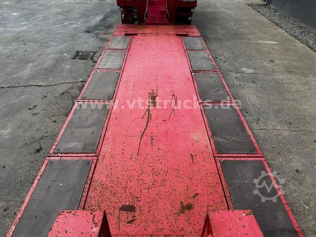 Polpriklopnik z nizko nakladalno ploščadjo BROSHUIS 2ABD-38A Tiefbett-Auflieger 2.Achser