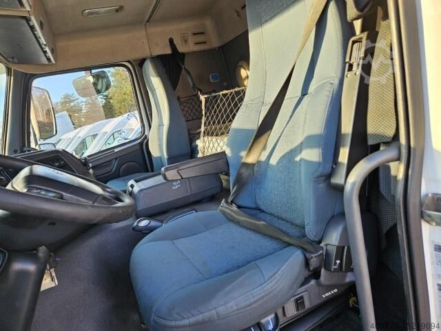 Đầu kéo tiêu chuẩn Volvo FMX