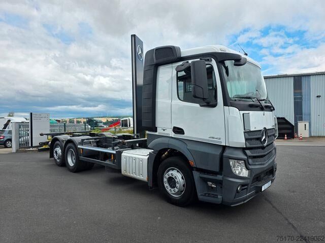  Mercedes-Benz Actros 2542 L 6x2 BDF Retarder ADR