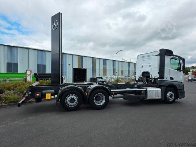  Mercedes-Benz Actros 2542 L 6x2 BDF Retarder ADR