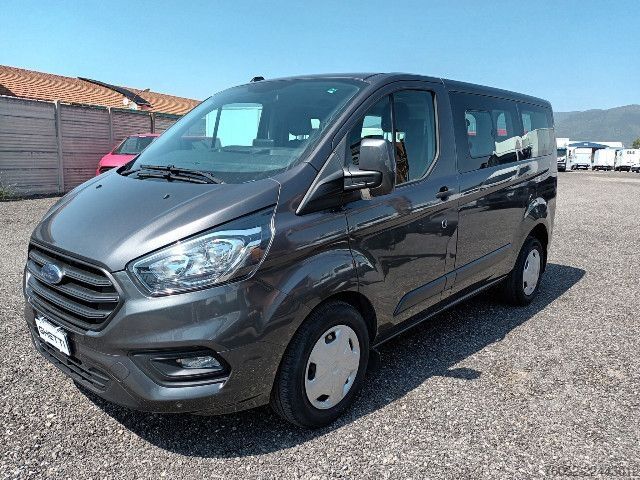 Minibus Ford Mod. Vers.