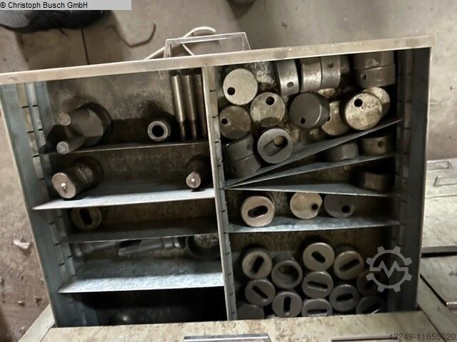 Mesin penebuk - hidraulik MUHR & BENDER KBLH 500