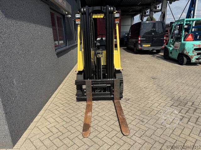 Hyster H2.50XM Tríplex 465 Elevación Libre / Desplazador Lateral, Isuzu Diésel HYSTER H2.50XM Triplo 465 Freelift / Sideshift Isuzu Diesel