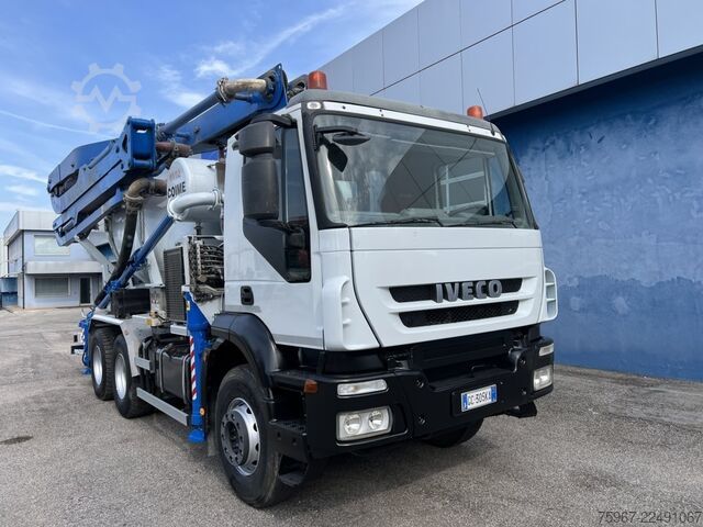 Betoonipumbaga veoauto Iveco Trakker 410