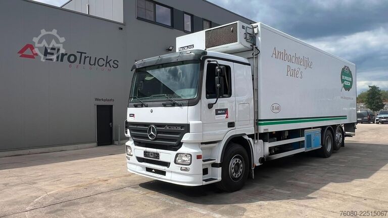 Flutningur í kæli/frysti Mercedes-Benz Actros 2632 (CAMION BELGE / NOUVEAU ETAT / 6X2 ...