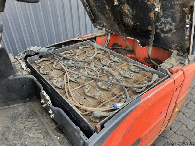 Elektryczny wózek widłowy 3 kołowy Linde E16-02