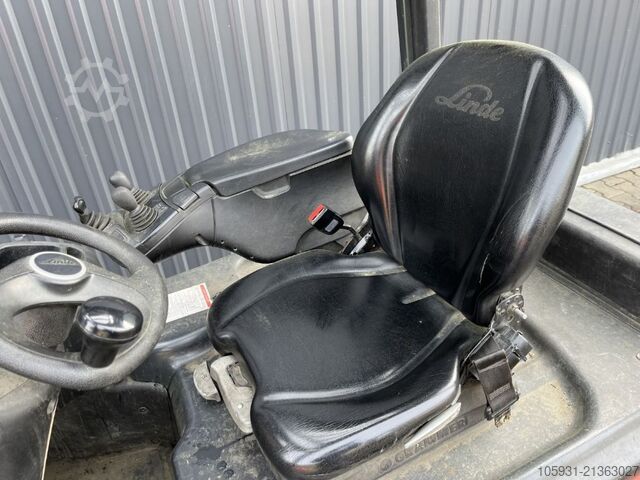 Elektryczny wózek widłowy 3 kołowy Linde E16-02