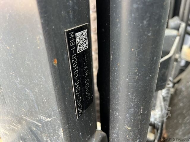 Elektryczny wózek widłowy 3 kołowy Linde E16-02